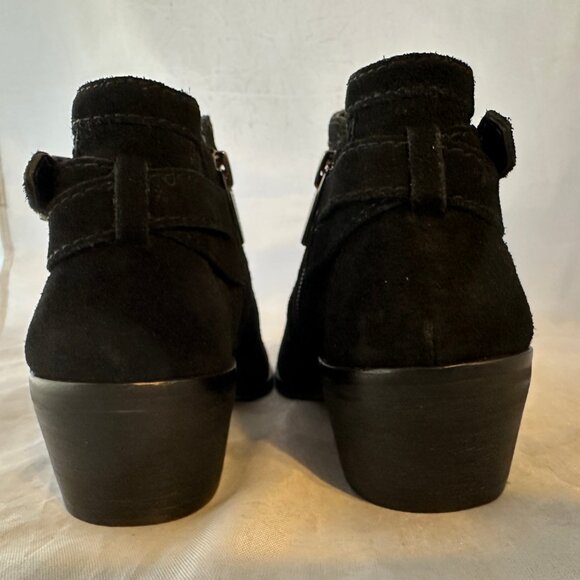 Vince Camuto  Pamma Black Suede Ankle Bootie  Women Size 6  retail $159   NEW - Picture 4 of 6